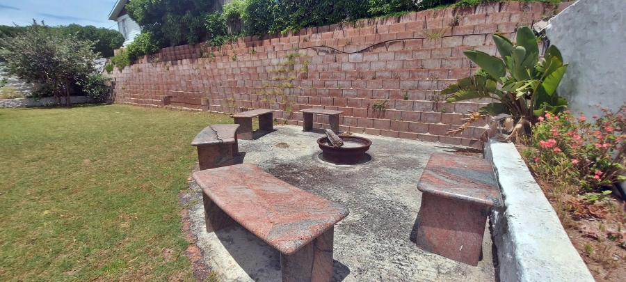 4 Bedroom Property for Sale in Arniston Western Cape